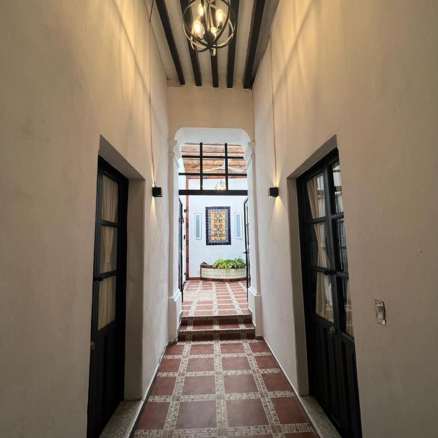 Hostal Luna 49 Querétaro Esterno foto