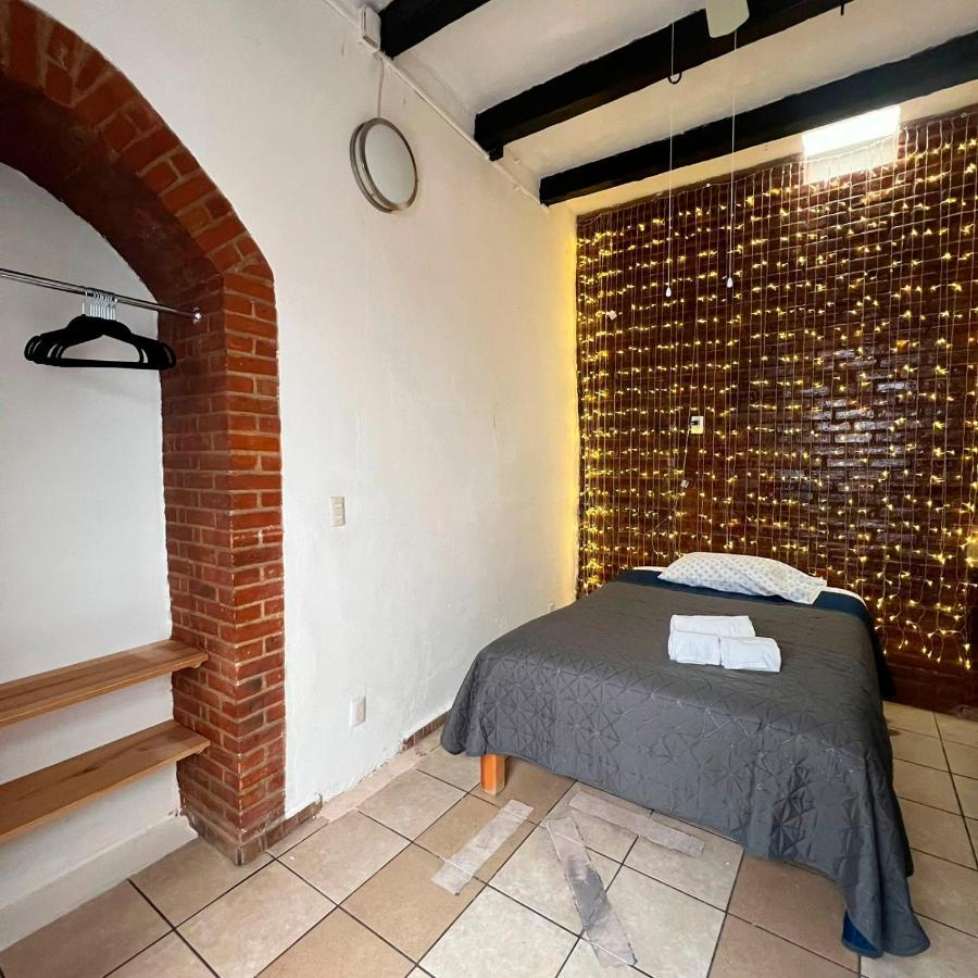 Hostal Luna 49 Querétaro Esterno foto