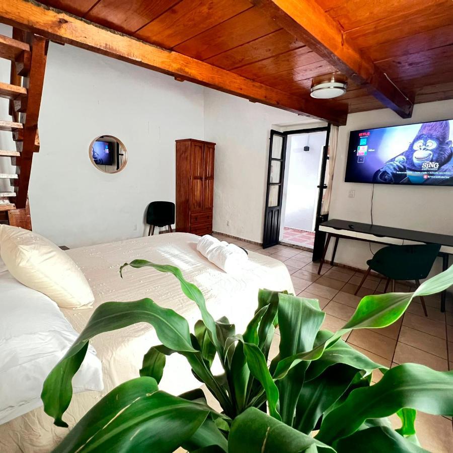 Hostal Luna 49 Querétaro Esterno foto